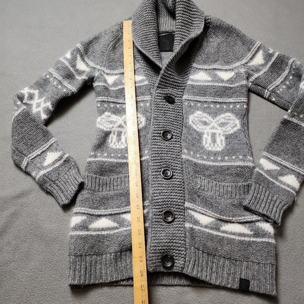 Aritzia TNA Northwest Cowichan Sweater Sz Med Wool / Angora - Picture 13 of 13